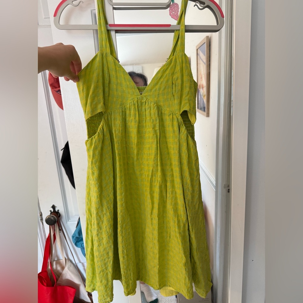 Vibrant Green Sleeveless Dress